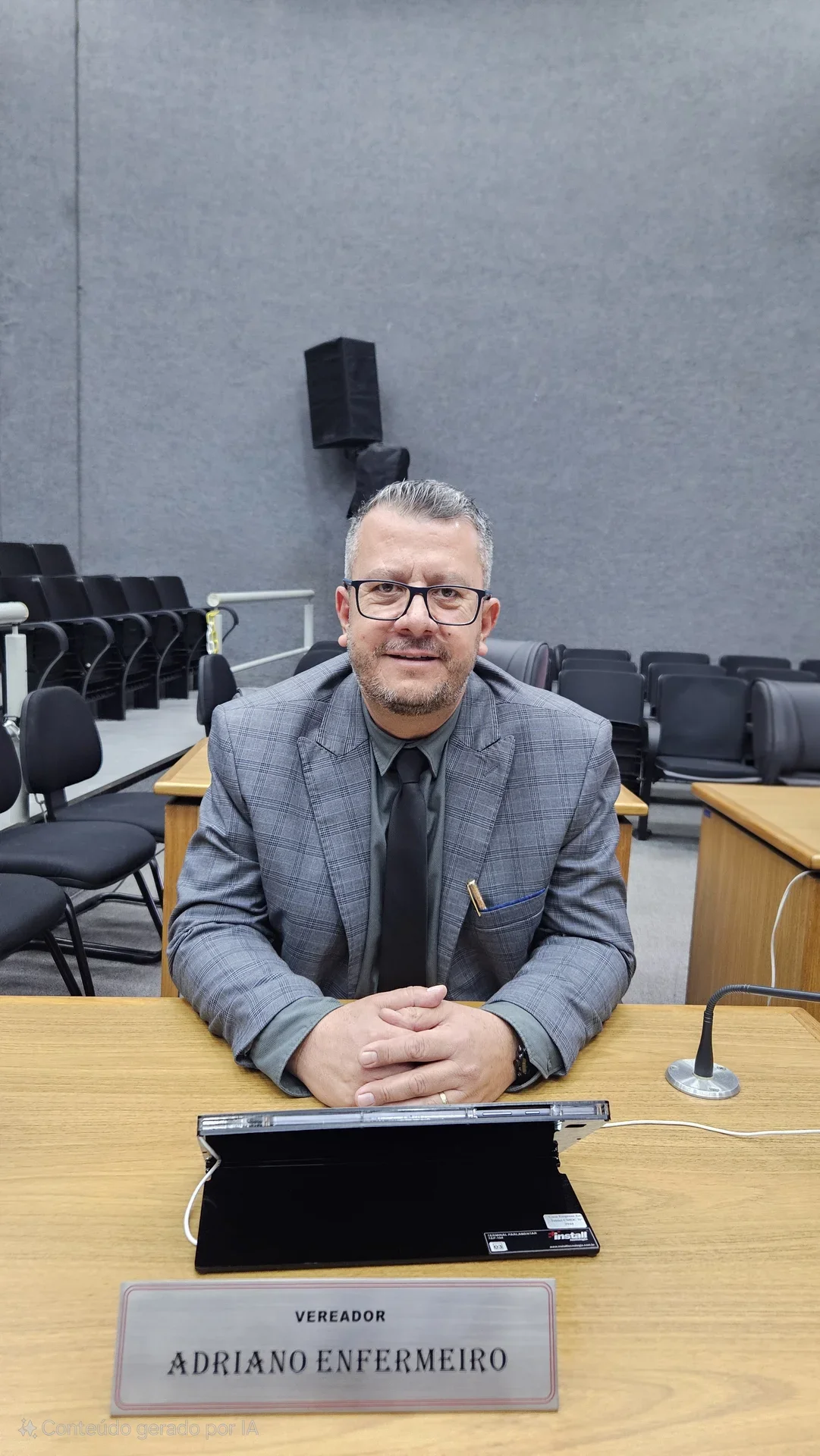 Vereador Adriano Enfermeiro apresenta requerimento para fortalecer o apoio a pacientes com tuberculose.