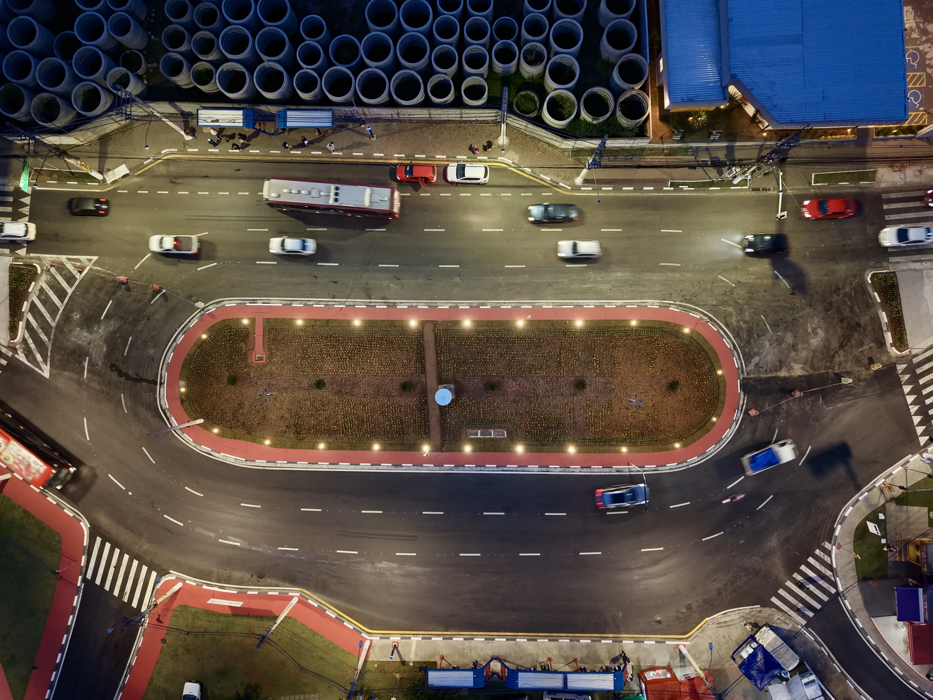 Polvilho ganha novo visual: rotatória em frente ao Ginásio chama atenção e entra na fase final de transformação