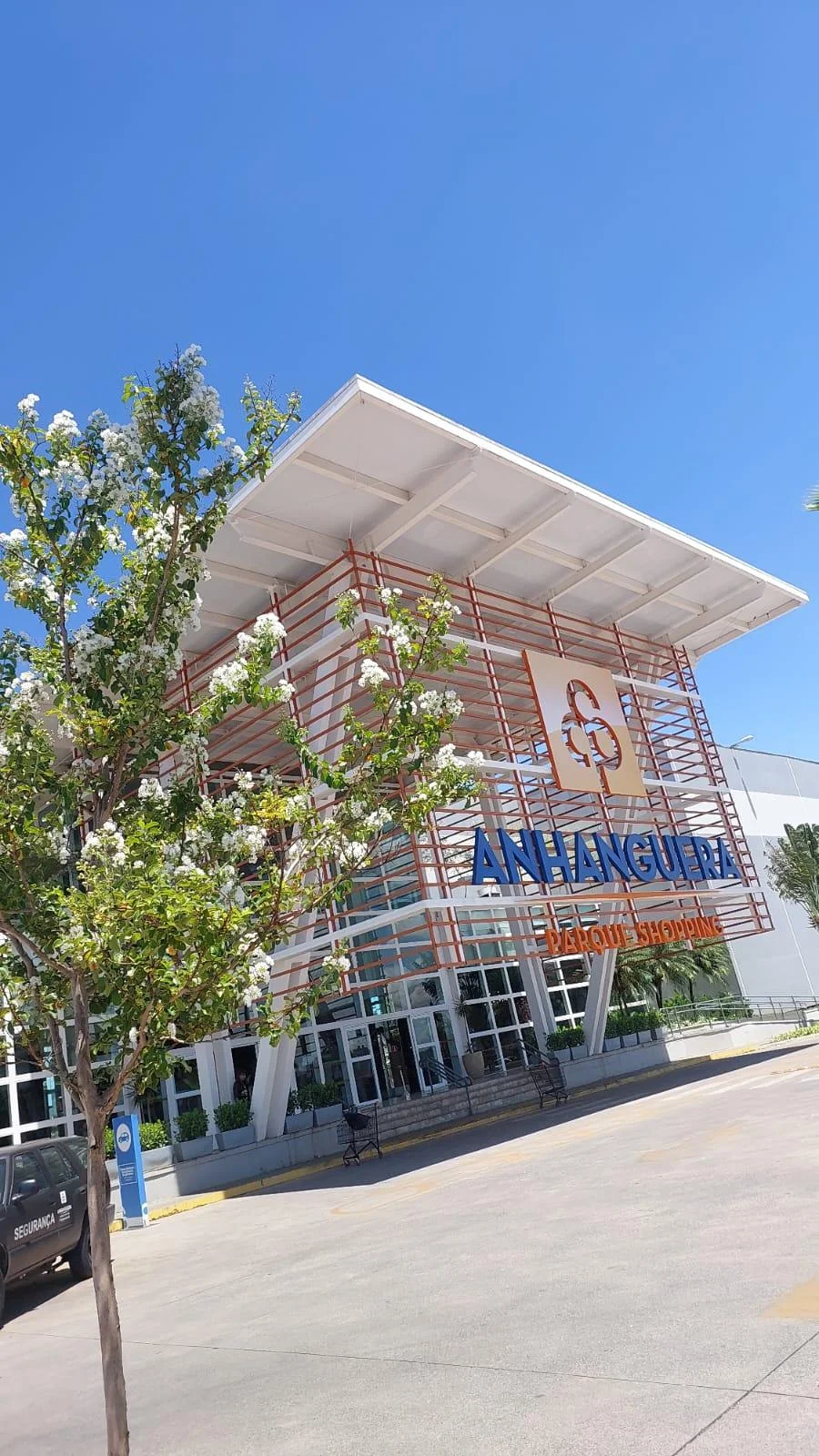 Sábados Divertidos promove Oficina de Esculturas de Massinha no Anhanguera Parque Shopping  Atividade gratuita acontece neste sábado, 23 de maio, e promete estimular a criatividade e a imaginação das crianças.