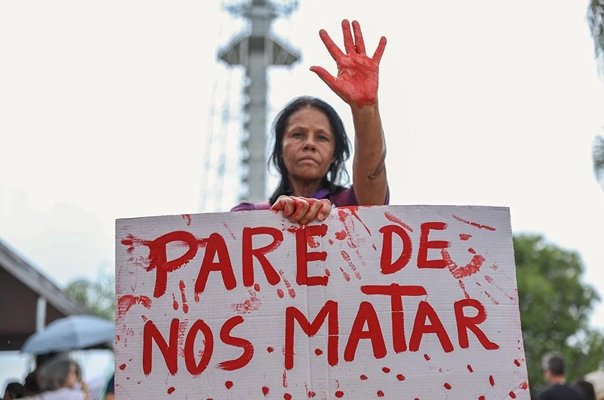 Feminicídio: cresce procura de mulheres por aulas de defesa pessoal