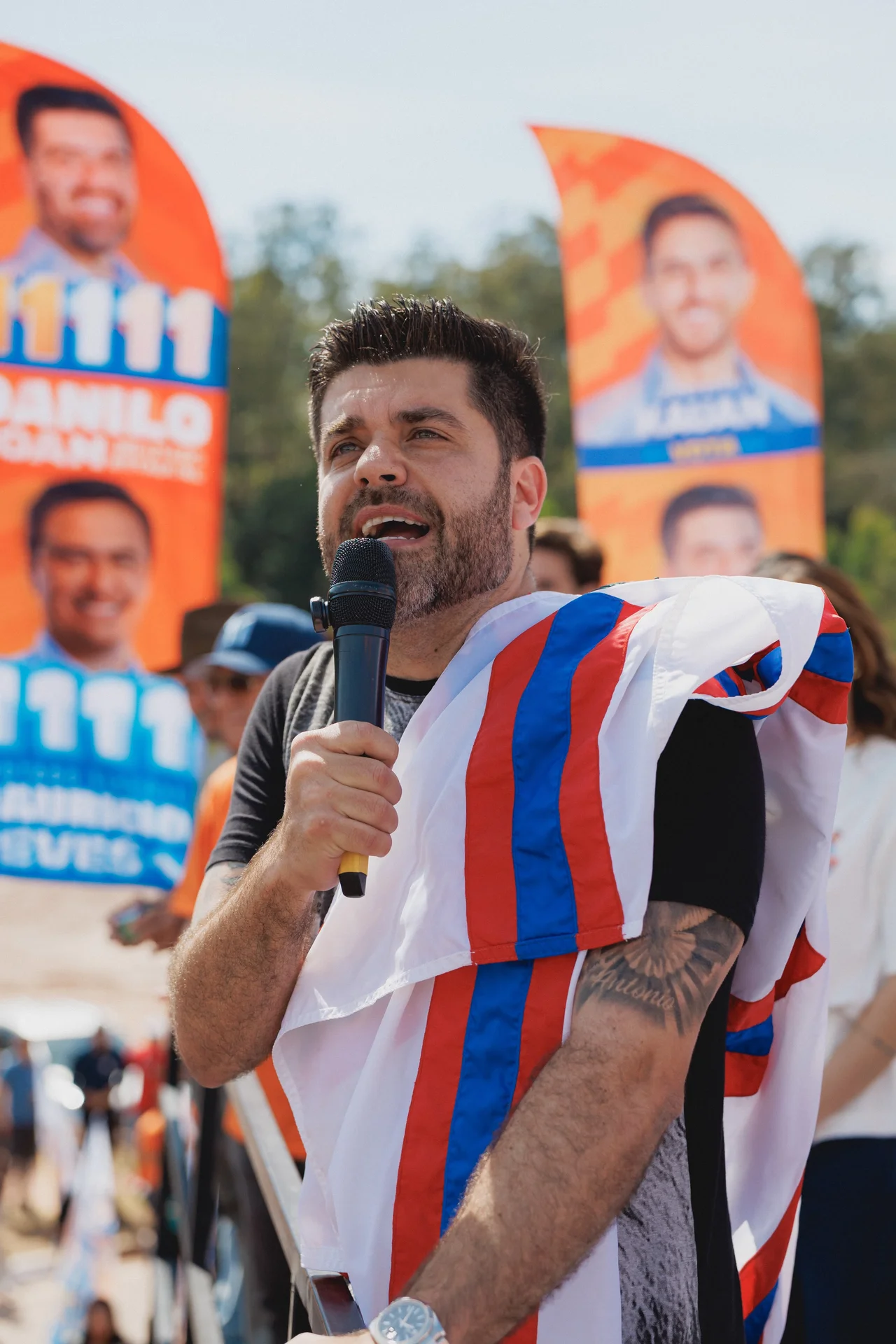 Danilo Joan adesiva mais de 3.000 mil carros na sua largada, mostra muita força política e reúne lideranças de todo o Estado em Cajamar