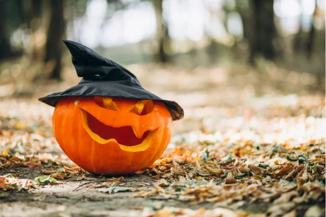 Entre doces e travessuras: cinco atividades para praticar inglês no Halloween