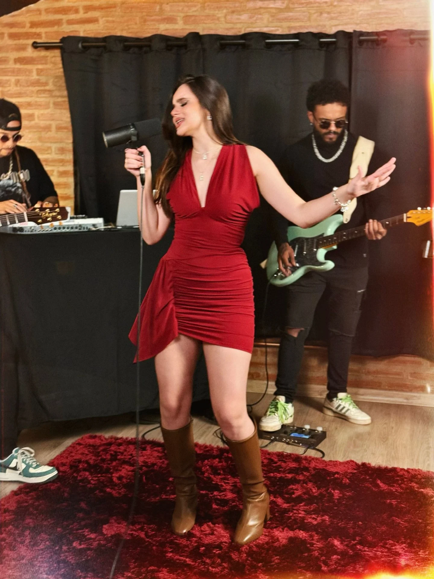 Rafaela Carrer vive sequência de grandes momentos e prepara dois shows especiais em agosto