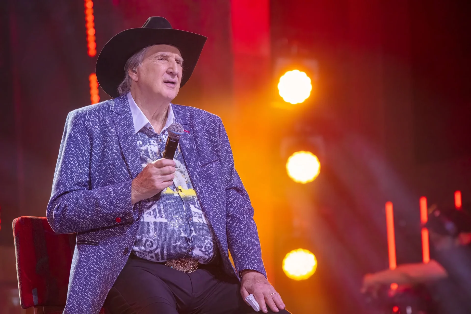 Sérgio Reis faz show especial do Dia dos Pais em Piracicaba