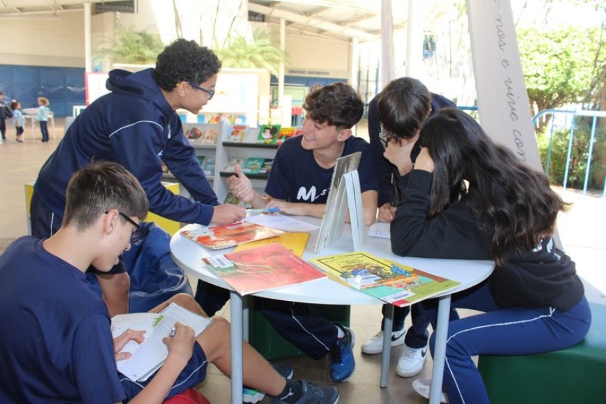 Livros ganham novos espaços durante Semana Literária do Colégio Marista Glória