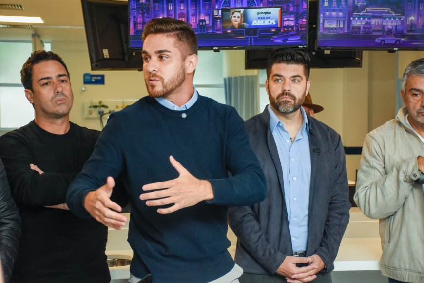Prefeito Kauãn Berto entrega 10 novos leitos de UTI no Hospital Municipal de Cajamar e reforça compromisso com a saúde pública