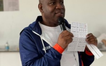 Vereador Reinaldo Santos - DOAÇÕES DE MATERIAIS DE CONSTRUÇÃO EM CAJAMAR.