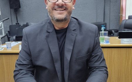 Vereador Adriano Enfermeiro apresenta requerimento sobre apoio fonoaudiológico nas escolas municipais
