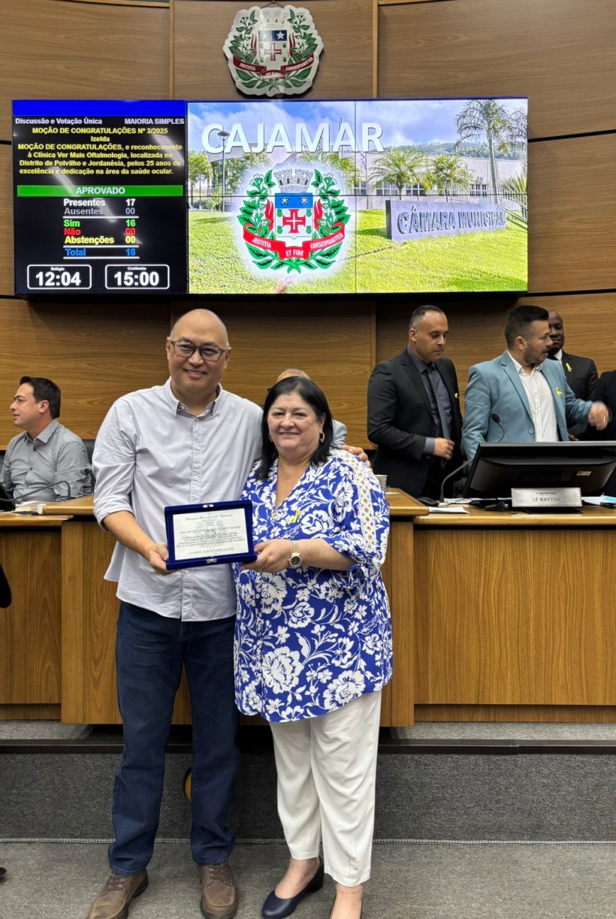 Vereadora Izelda presta homenagem à Ver Mais Oftalmologia e sua equipe pelos 25 anos de serviços em Cajamar
