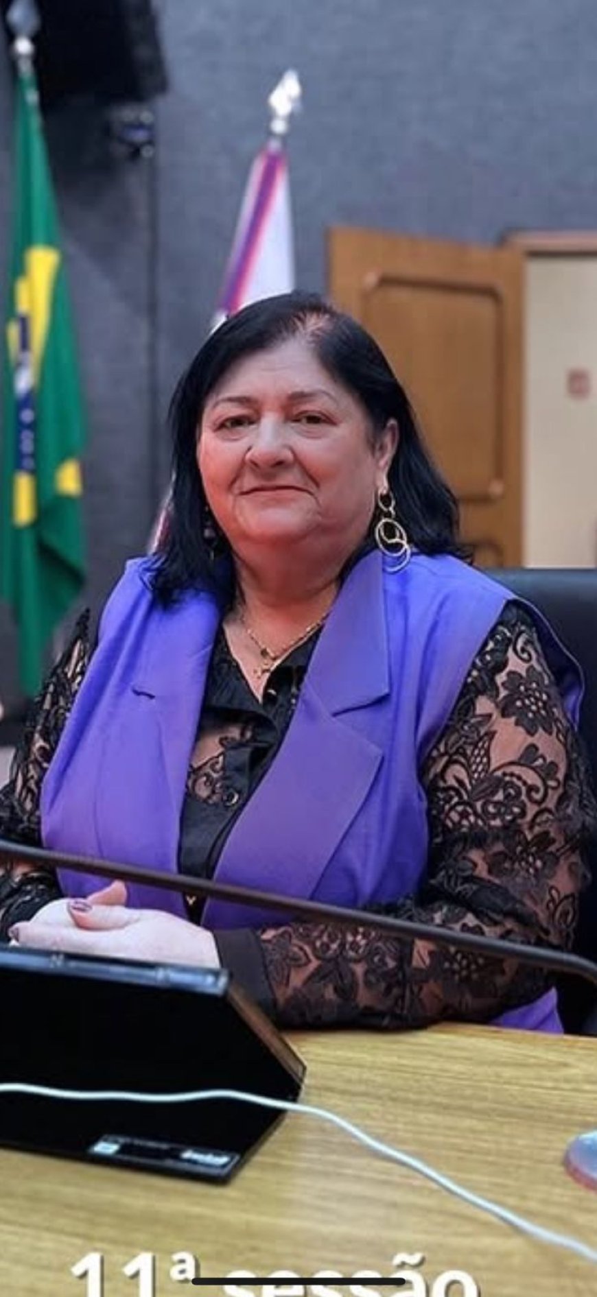 Izelda solicita informações sobre previsão de entrega das escrituras no bairro Guaturinho
