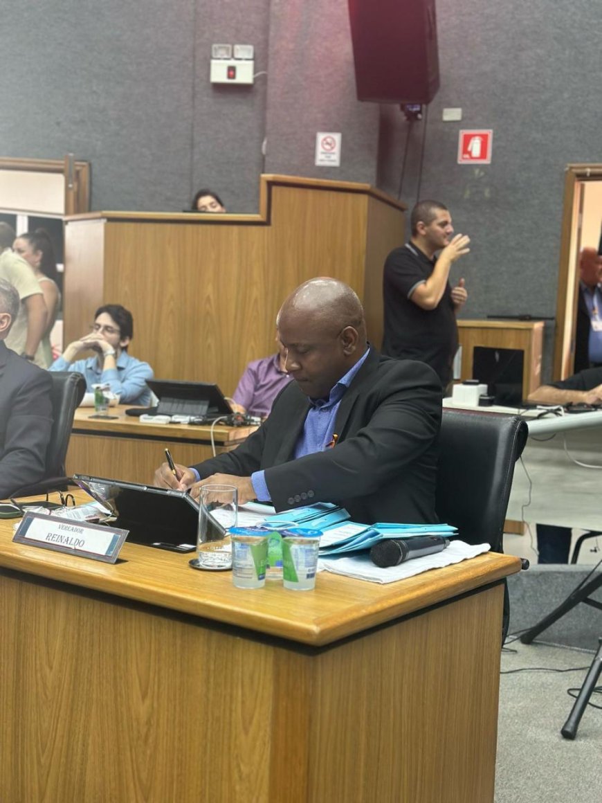 Vereador Reinaldo Santos - APROVADO EM CAJAMAR O PROJETO ''JALECO ROSA''