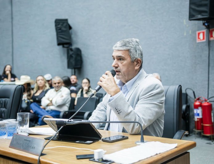 Vereador Marcelo do Gás protocola requerimento para criação de ponto de apoio aos caminhoneiros em Cajamar