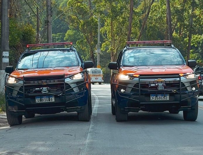 Cajamar recebe três novas viaturas 0 km para reforçar as operações da Defesa Civil