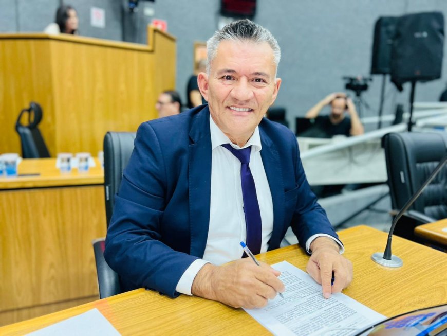 Tarcisio do Mercado cobra revitalização e criação de espaço cultural no Guaturinho