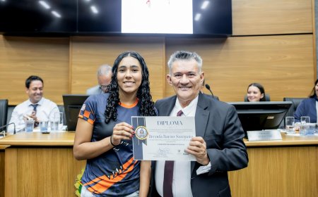 Tarcisio do Mercado participa da posse dos vereadores mirins e destaca importância da formação cidadã