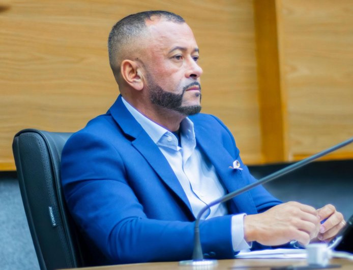 Vereador Flavio Comajo apresenta indicação voltada as mães atípicas