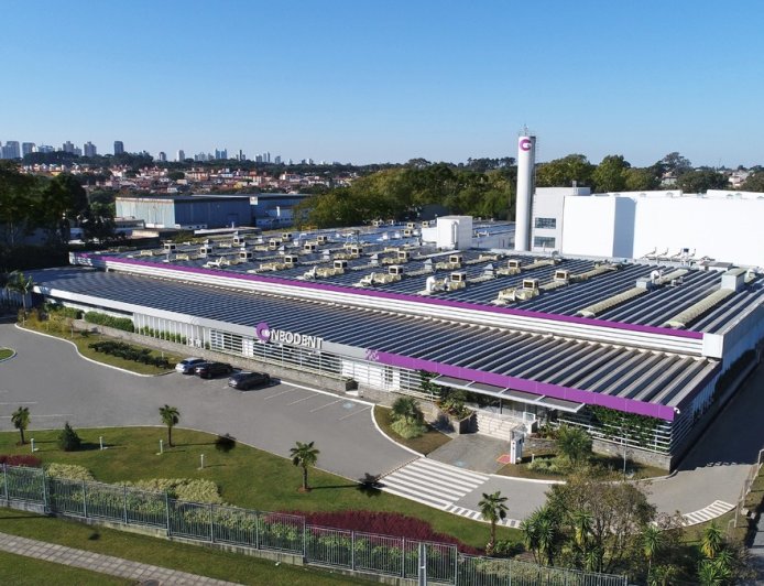 Votorantim Cimentos realiza ação de revitalização e coleta de resíduos em Cajamar (SP)