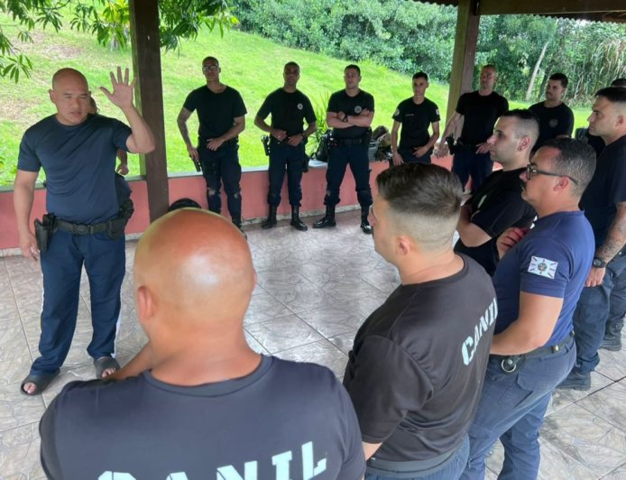 GCM de Cajamar realiza treinamento tático com equipes especializadas e foco na proteção da população