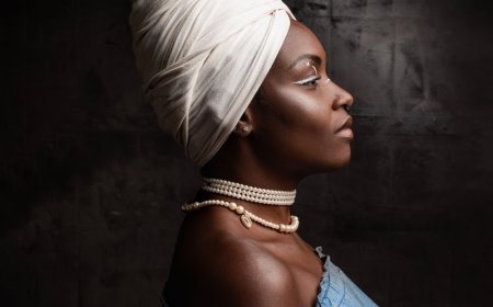 “Bertoleza” estreia temporada no Teatro Alfredo Mesquita com uma releitura musical de “O Cortiço”