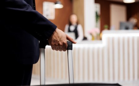 OPORTUNIDADE  Em 12 meses, Brasil gerou mais de 79 mil empregos formais nas atividades ligadas ao turismo