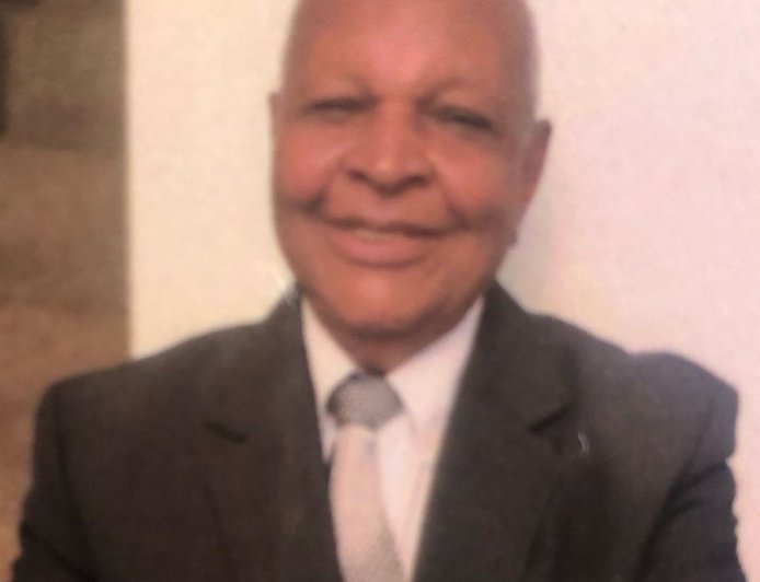 Espaço Literário - Por Antônio Pedro