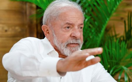 "Nunca na história do Brasil houve tanto atendimento aos prefeitos quanto agora”, diz Lula, em Salvador