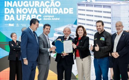 “Não há modelo de país desenvolvido que não tenha tido investimento em educação antes”, diz Lula em entrega de unidade da UFABC, em Santo André (SP)