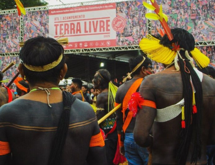 Direitos Indígenas no Congresso: Entre a ofensiva ruralista e a luta pela consolidação de conquistas