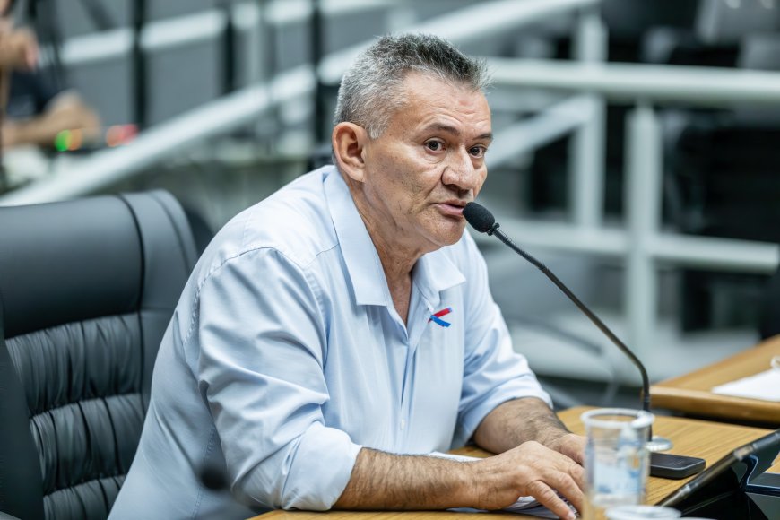 Tarcísio do Mercado quer mais transparência em obras e segurança nas escolas de Cajamar