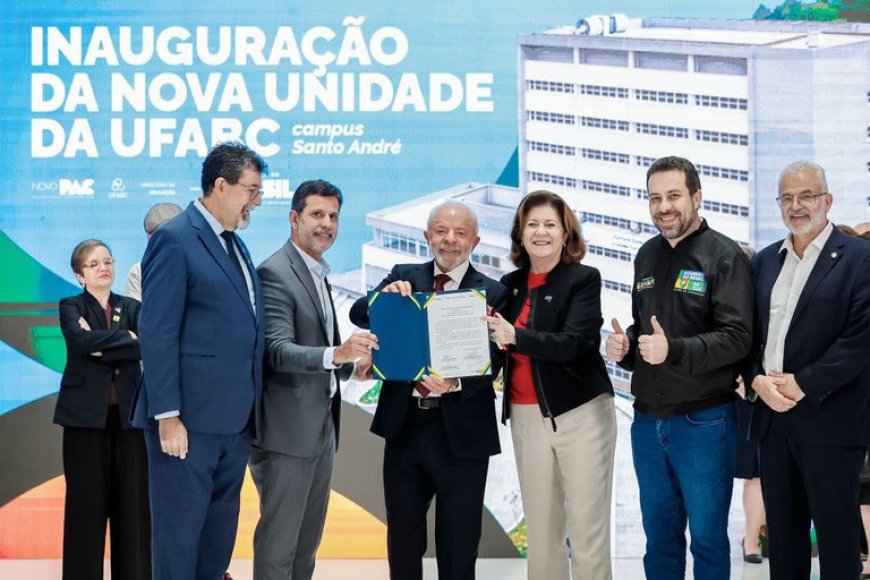 “Não há modelo de país desenvolvido que não tenha tido investimento em educação antes”, diz Lula em entrega de unidade da UFABC, em Santo André (SP)